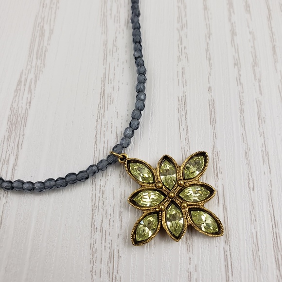 Linda Levinson Beaded Crystal Necklace Flower Blue - Picture 2 of 7